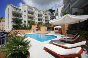  Petrovac Bay Apartments  Петровац